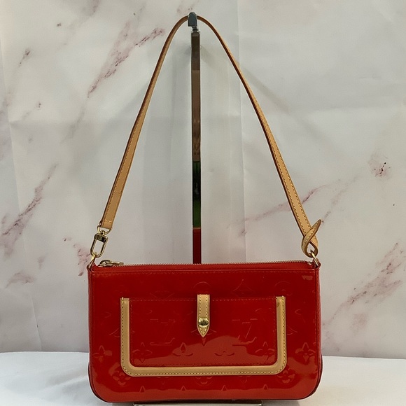 GUC Louis Vuitton Red Vernis Mallory Square Handbag